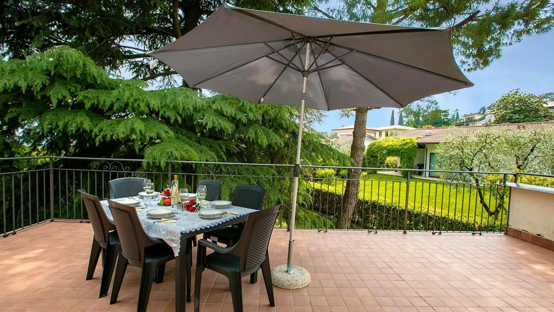 Villa Alberti Appartamento Emma - Happy Rentals Salò 0*,  Italië