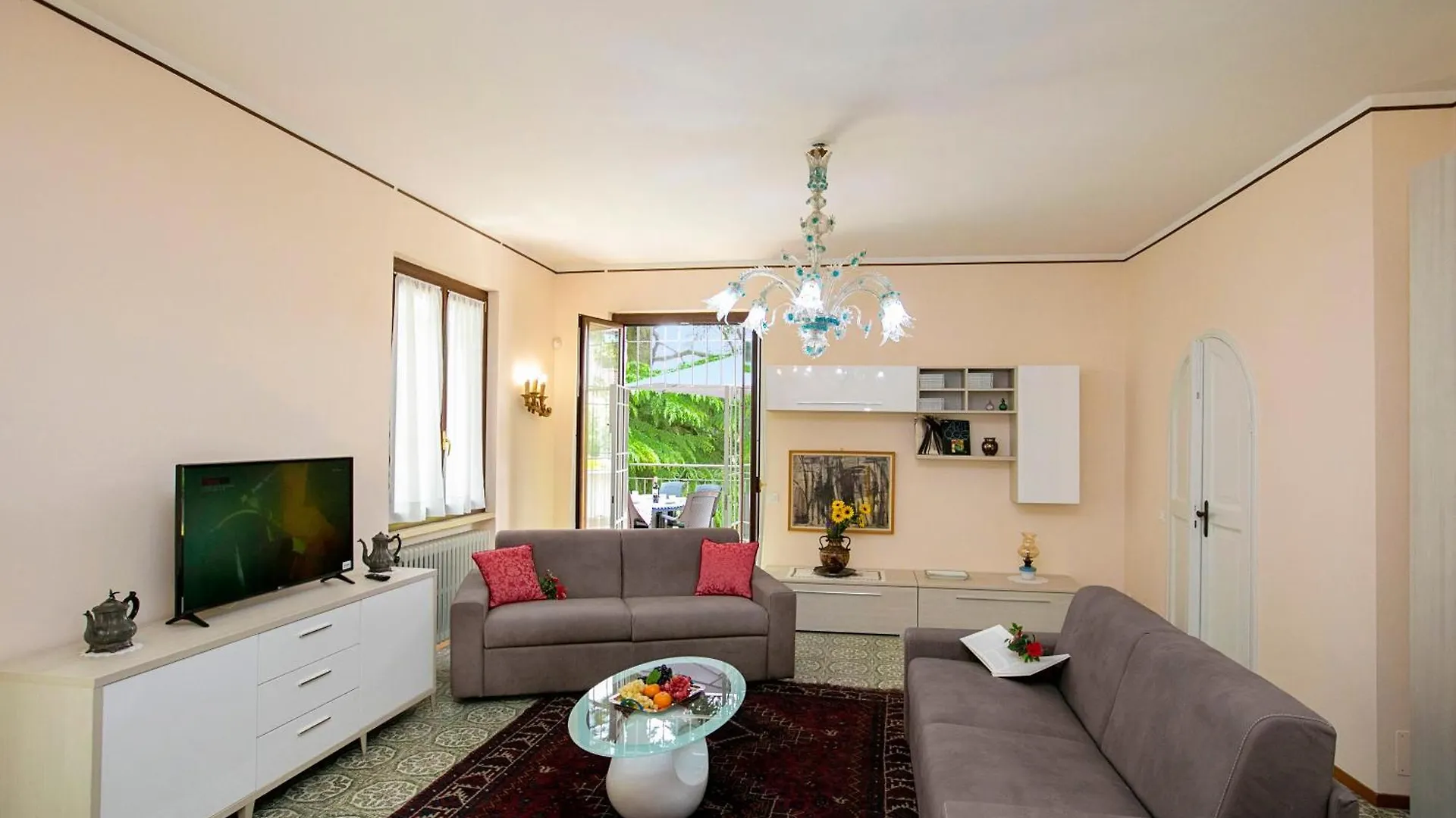 Villa Alberti Appartamento Emma - Happy Rentals Salo