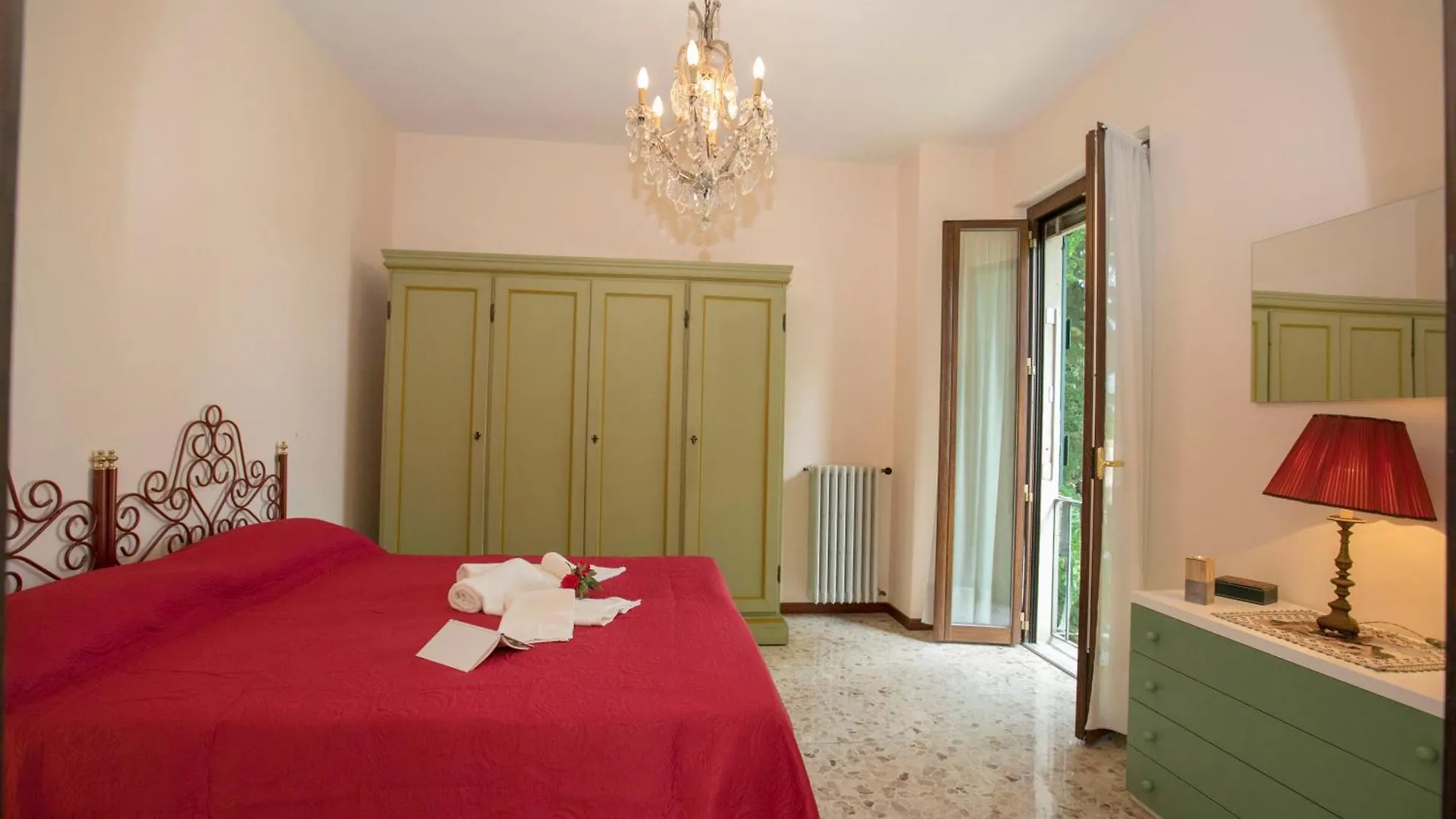 Villa Alberti Appartamento Emma - Happy Rentals Salo Apartment